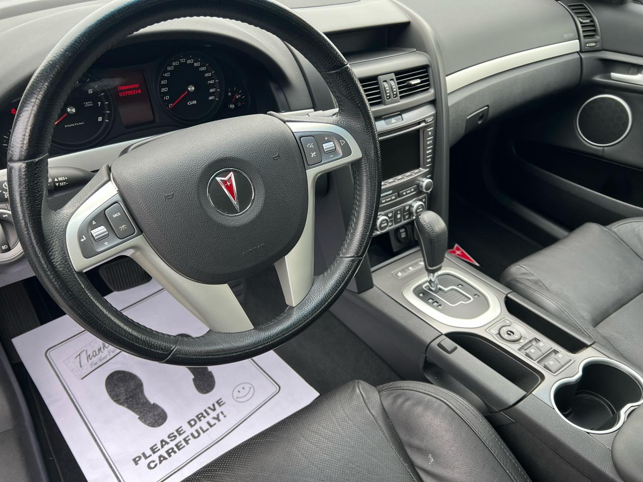 Pontiac G8 4dr Sdn 2009