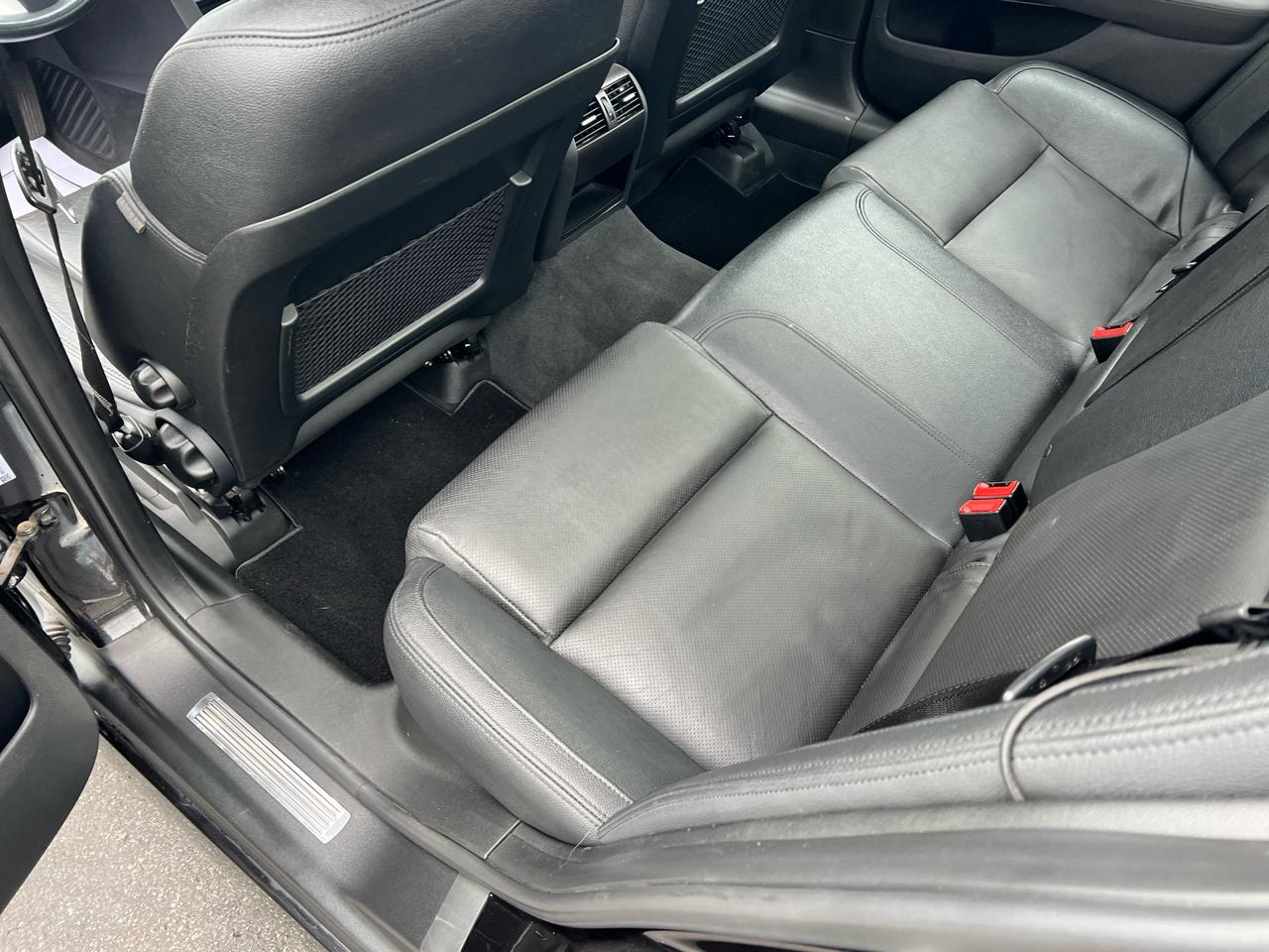 Pontiac G8 4dr Sdn 2009