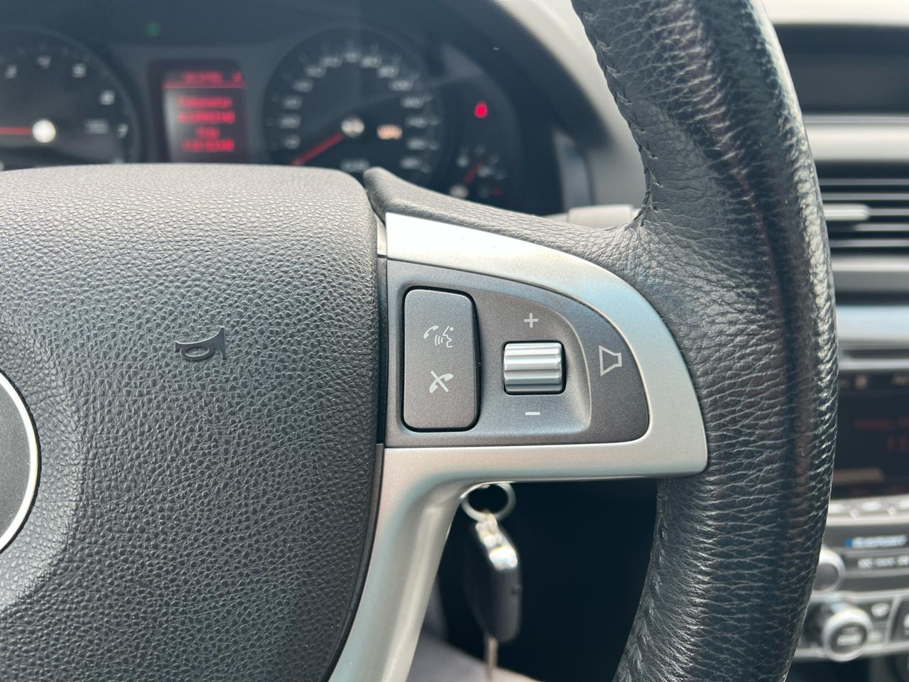 Pontiac G8 4dr Sdn 2009