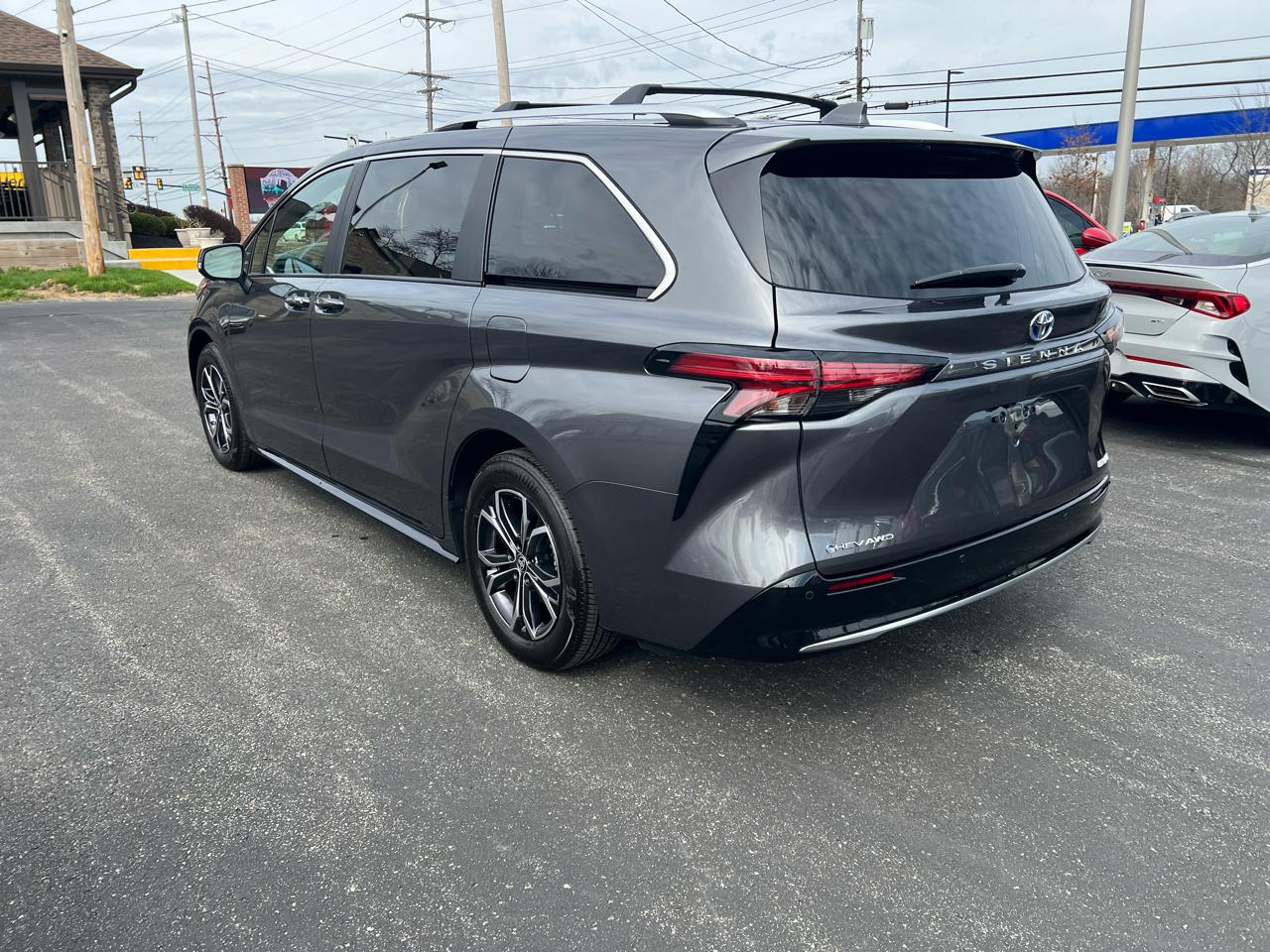 Toyota Sienna Platinum AWD 7-Passenger (Natl) 2025