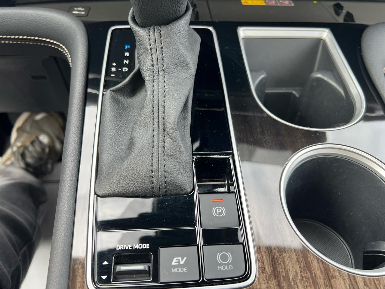 Toyota Sienna Platinum AWD 7-Passenger (Natl) 2025