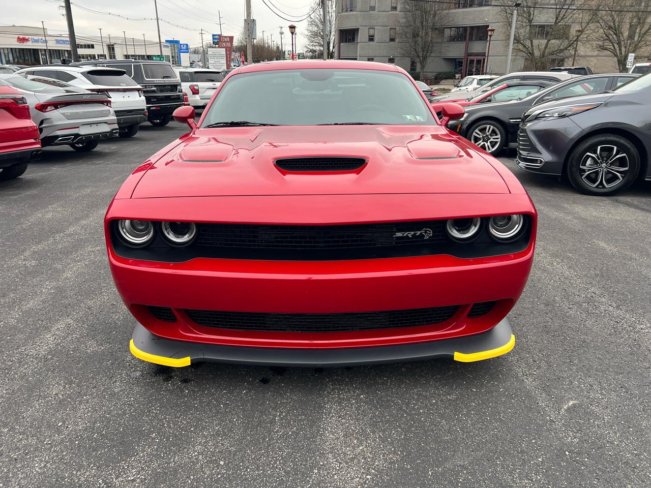 Dodge Challenger 2dr Cpe SRT Hellcat 2016