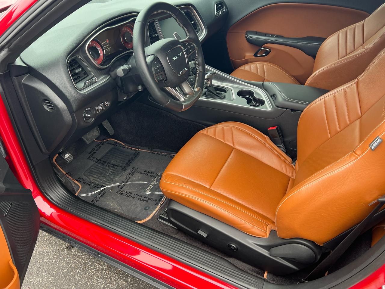 Dodge Challenger 2dr Cpe SRT Hellcat 2016