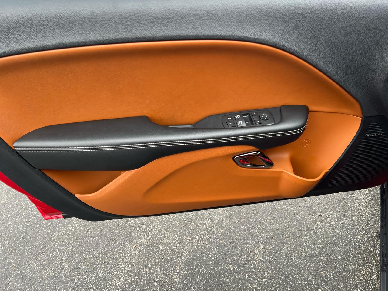 Dodge Challenger 2dr Cpe SRT Hellcat 2016