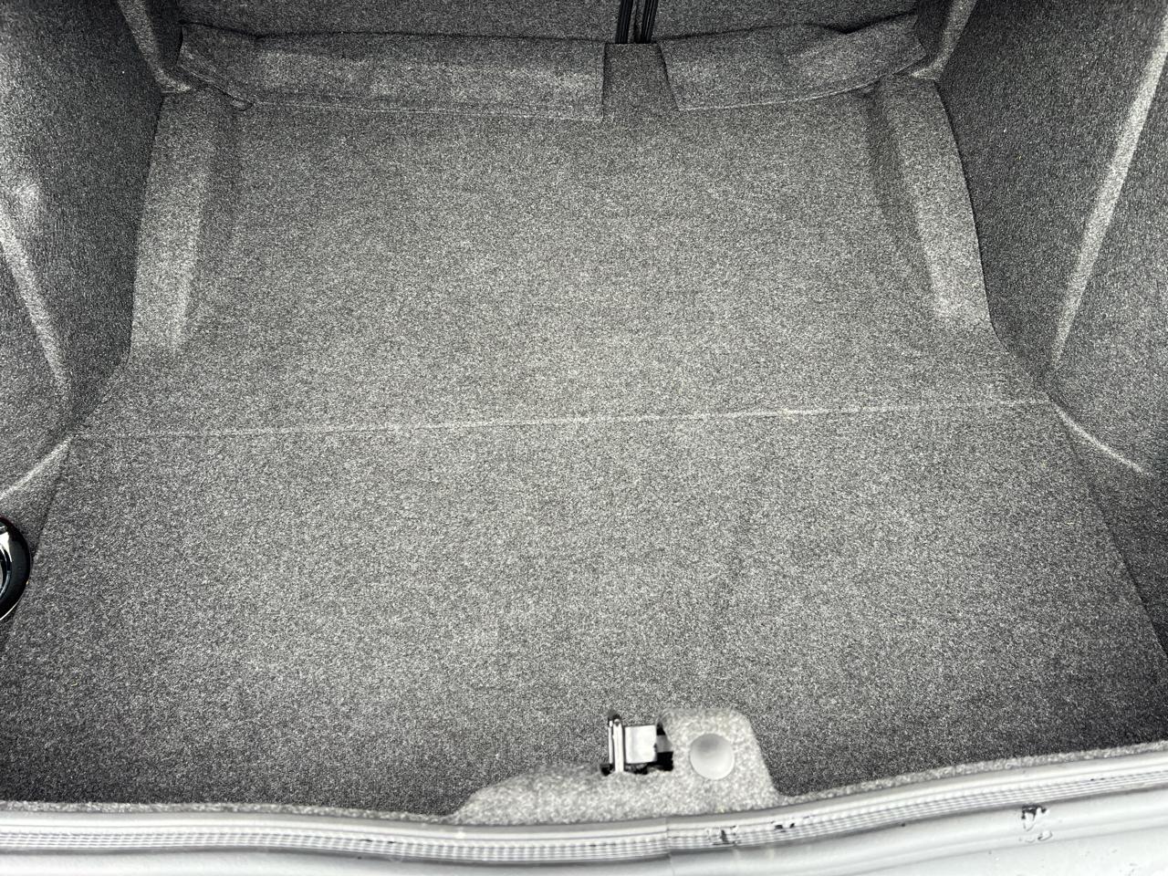 Dodge Challenger 2dr Cpe SRT Hellcat 2016