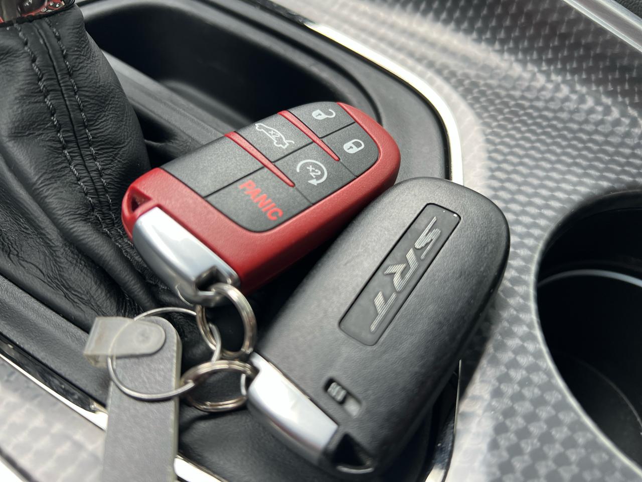 Dodge Challenger 2dr Cpe SRT Hellcat 2016