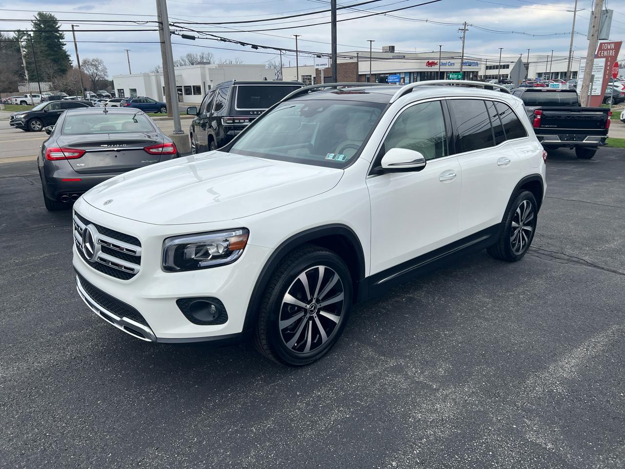 Mercedes-Benz GLB GLB 250 4MATIC SUV 2022