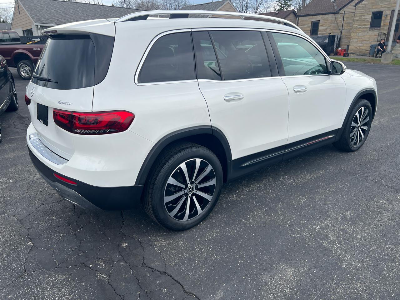 Mercedes-Benz GLB GLB 250 4MATIC SUV 2022