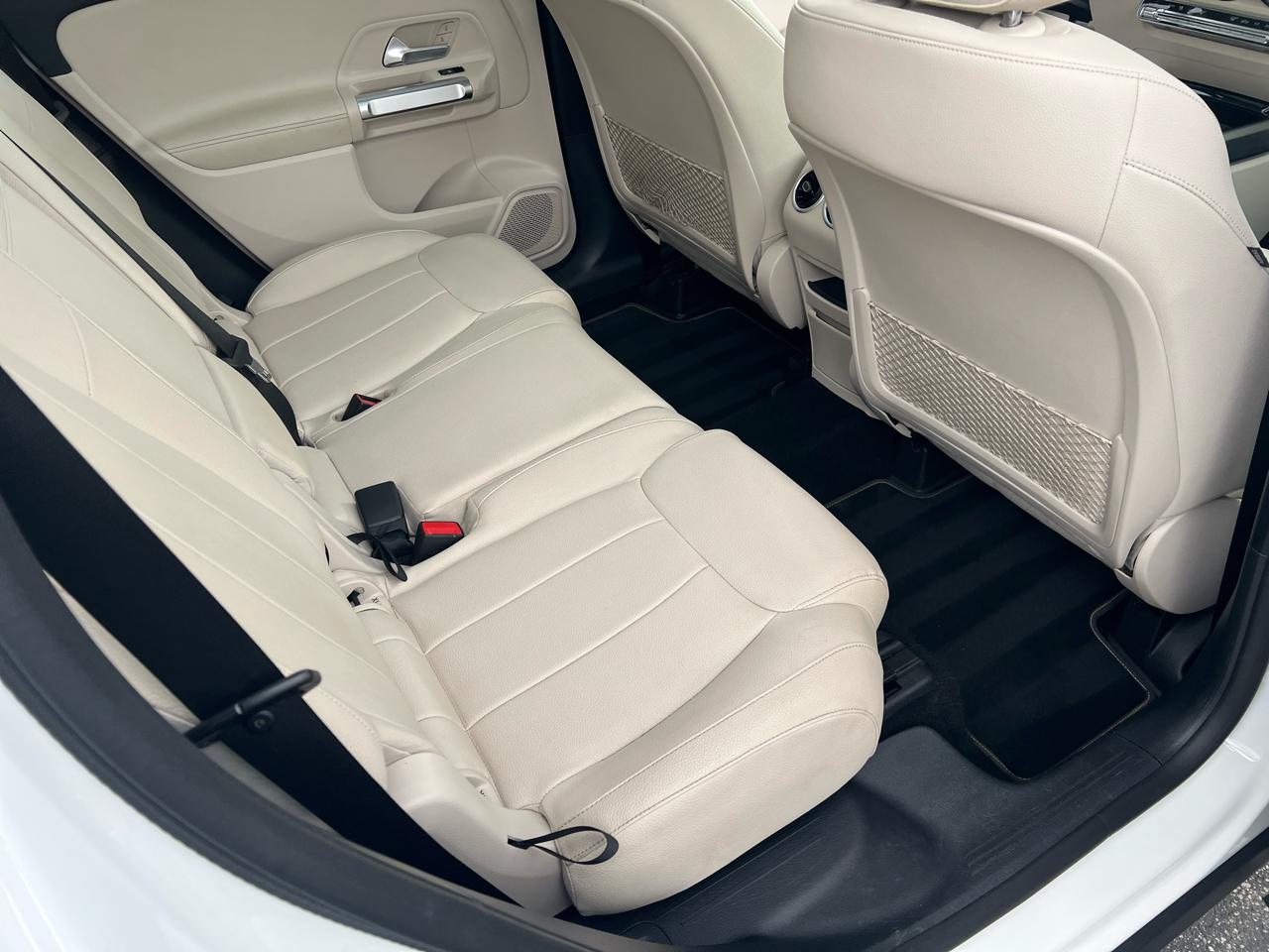 Mercedes-Benz GLB GLB 250 4MATIC SUV 2022