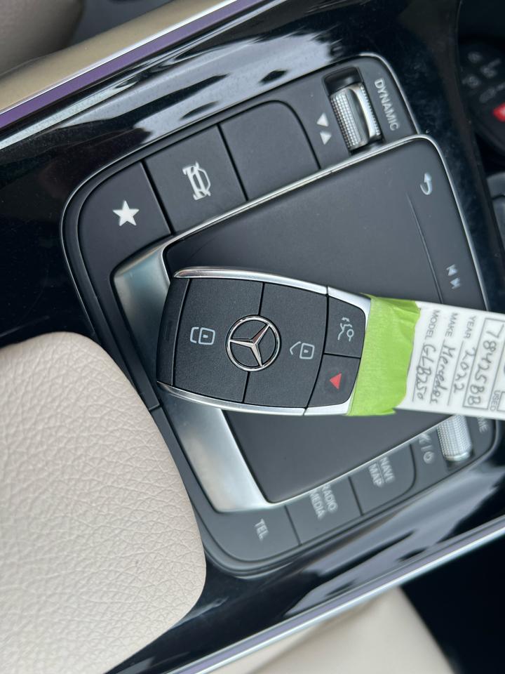 Mercedes-Benz GLB GLB 250 4MATIC SUV 2022