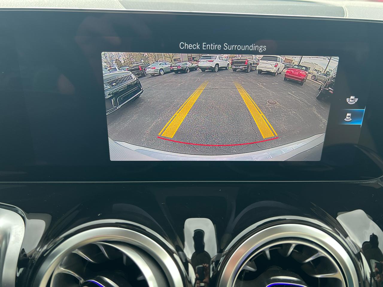 Mercedes-Benz GLB GLB 250 4MATIC SUV 2022