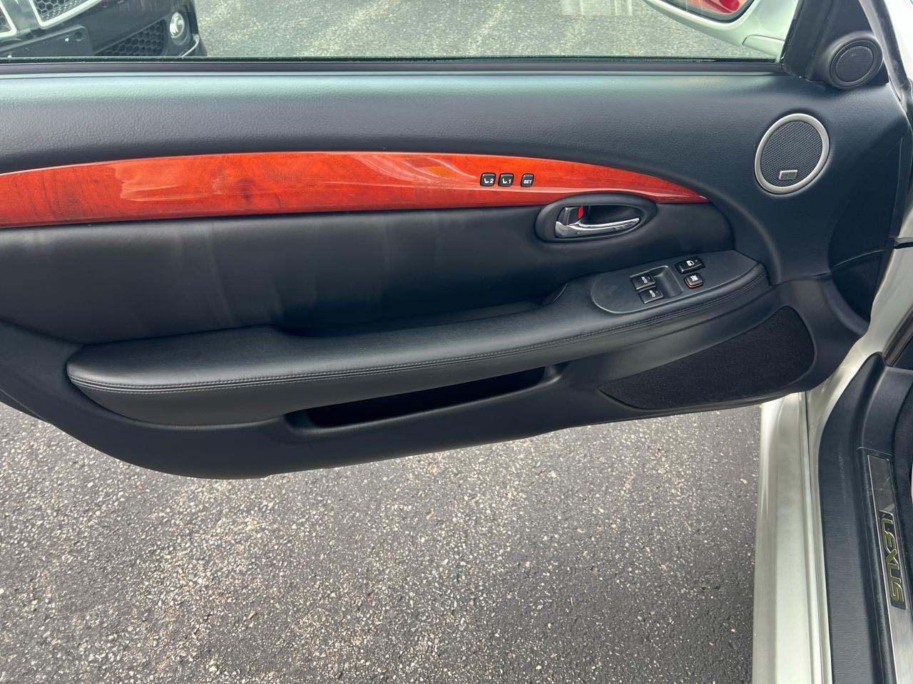 Lexus SC 430 2dr Convertible 2002