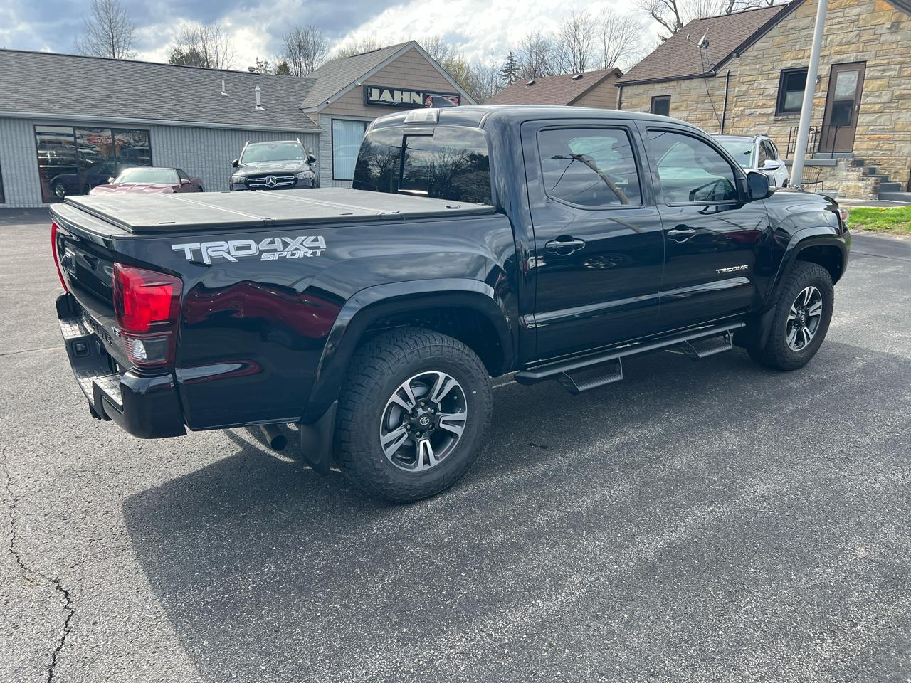 Toyota Tacoma 4WD TRD Off Road Double Cab 5' Bed V6 MT (Natl) 2019