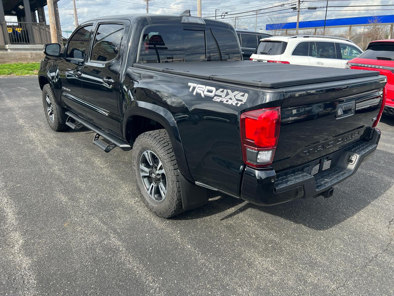 Toyota Tacoma 4WD TRD Off Road Double Cab 5' Bed V6 MT (Natl) 2019