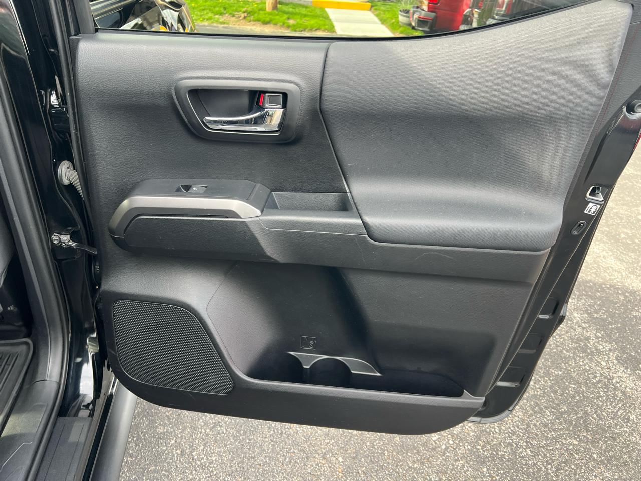 Toyota Tacoma 4WD TRD Off Road Double Cab 5' Bed V6 MT (Natl) 2019