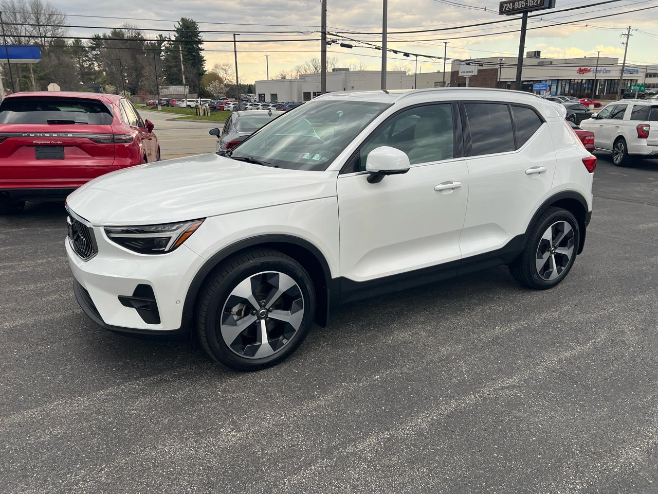 Volvo XC40 B5 AWD Ultimate Bright Theme 2023
