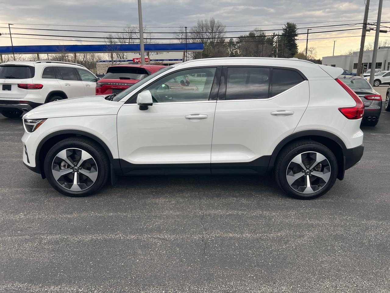 Volvo XC40 B5 AWD Ultimate Bright Theme 2023