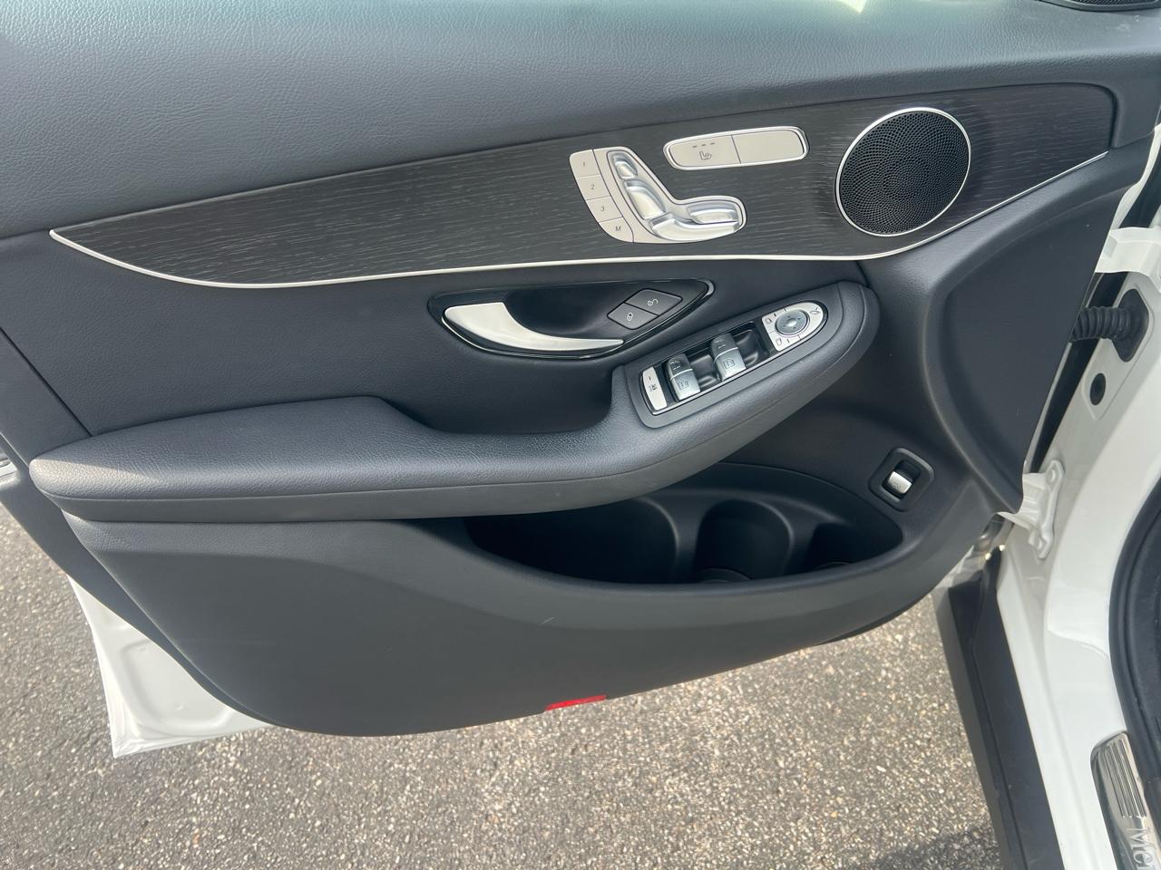 Mercedes-Benz GLC GLC 300 4MATIC SUV 2022