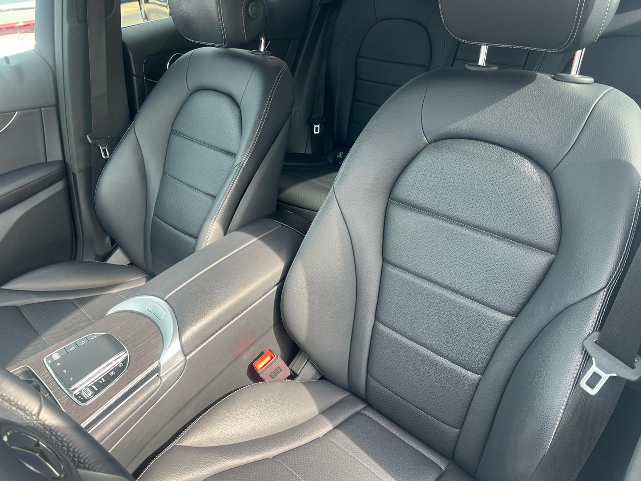 Mercedes-Benz GLC GLC 300 4MATIC SUV 2022