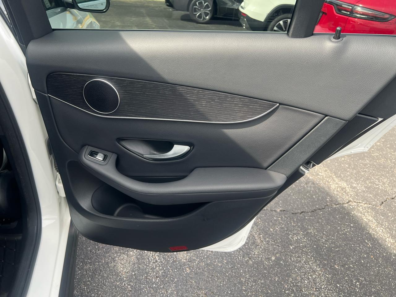 Mercedes-Benz GLC GLC 300 4MATIC SUV 2022