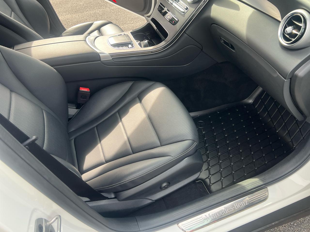 Mercedes-Benz GLC GLC 300 4MATIC SUV 2022