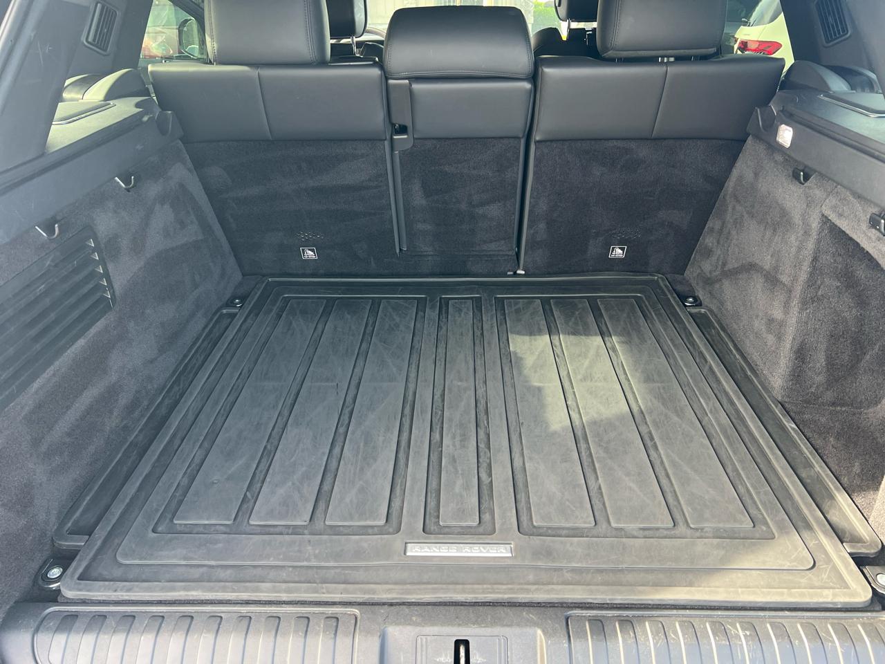 Land Rover Range Rover Sport Turbo i6 MHEV HST 2022