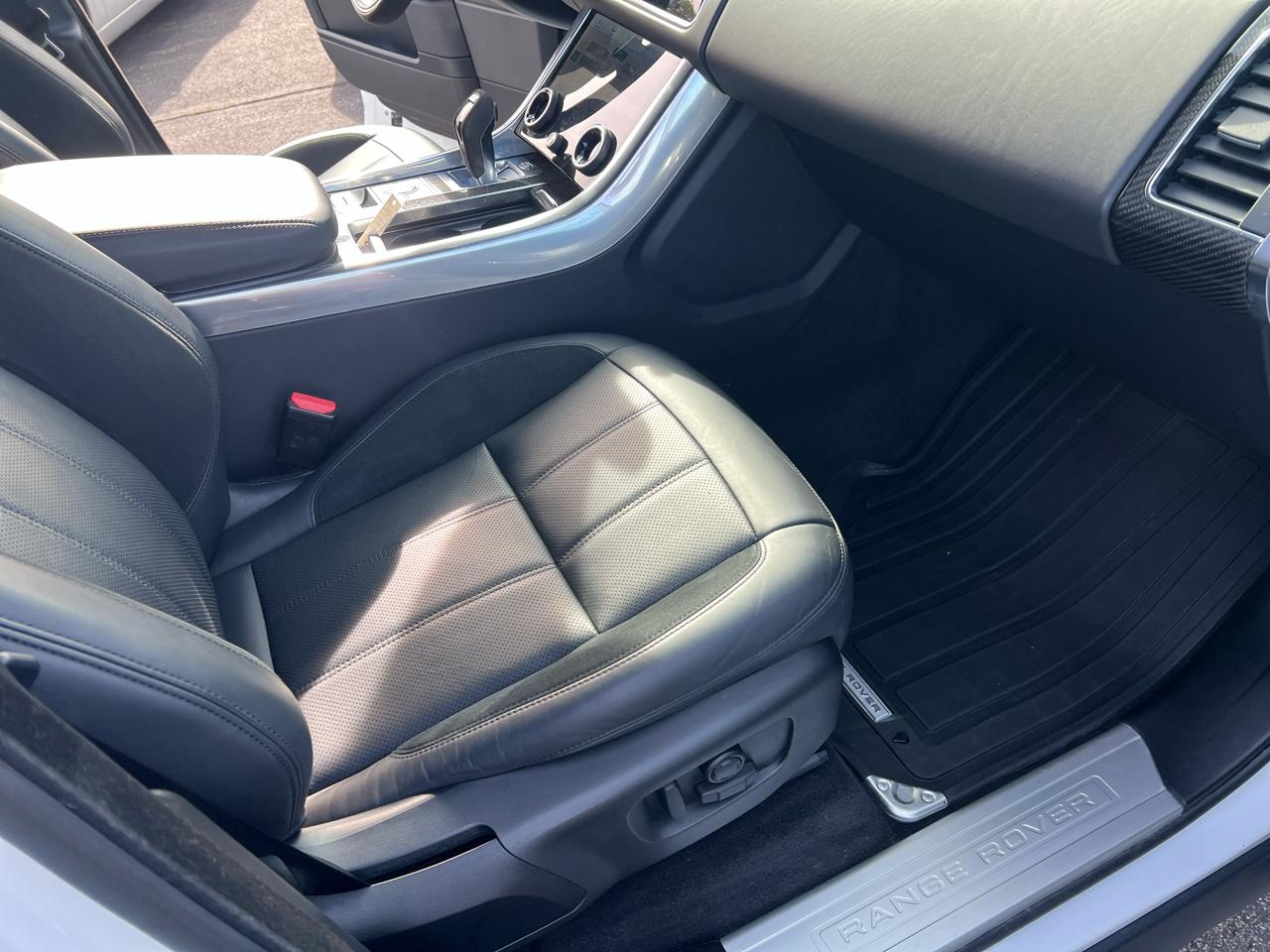 Land Rover Range Rover Sport Turbo i6 MHEV HST 2022