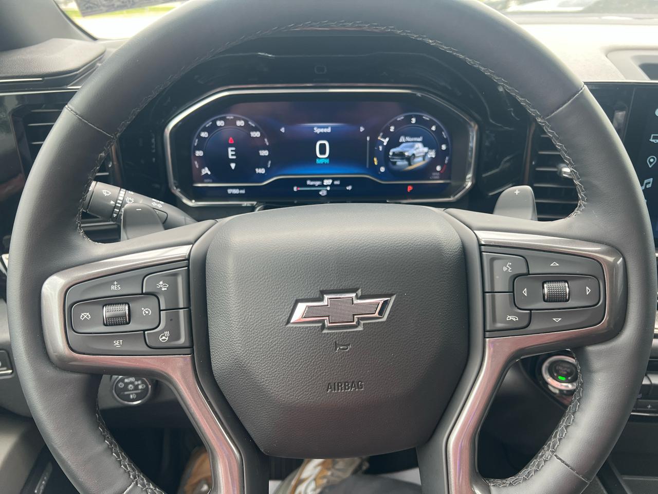 Chevrolet Silverado 1500 4WD Crew Cab 147" ZR2 2023