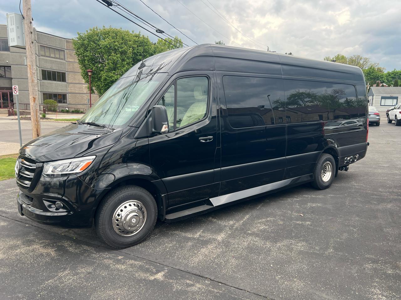 Mercedes-Benz Sprinter Cargo Van 3500XD High Roof V6 170" Extended RWD 2020
