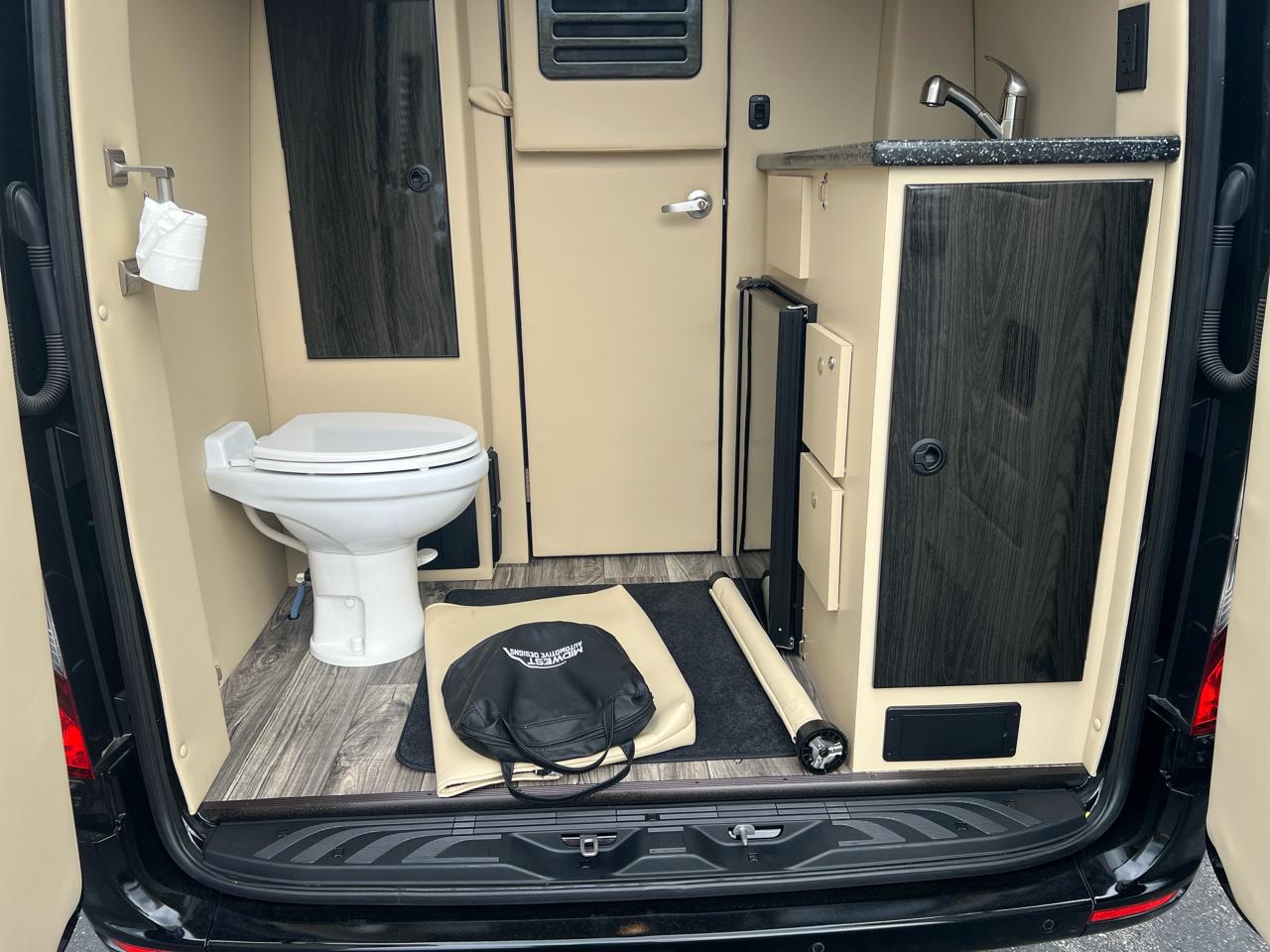 Mercedes-Benz Sprinter Cargo Van 3500XD High Roof V6 170" Extended RWD 2020
