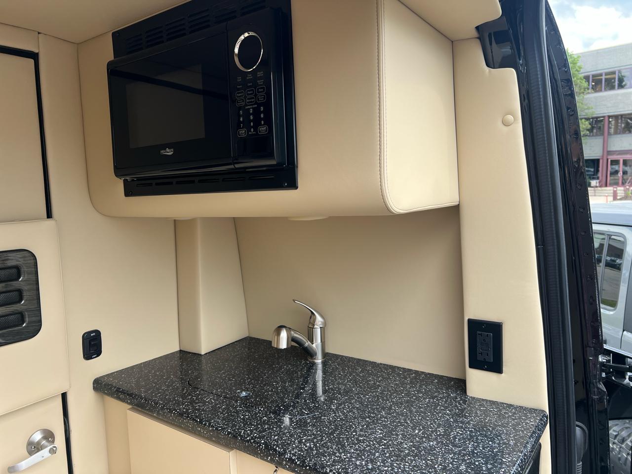 Mercedes-Benz Sprinter Cargo Van 3500XD High Roof V6 170" Extended RWD 2020