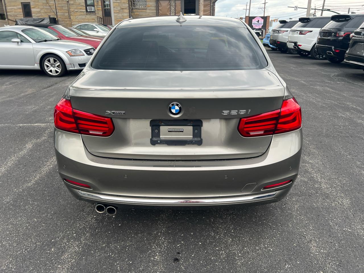 BMW 3 Series 4dr Sdn 328i xDrive AWD SULEV 2016
