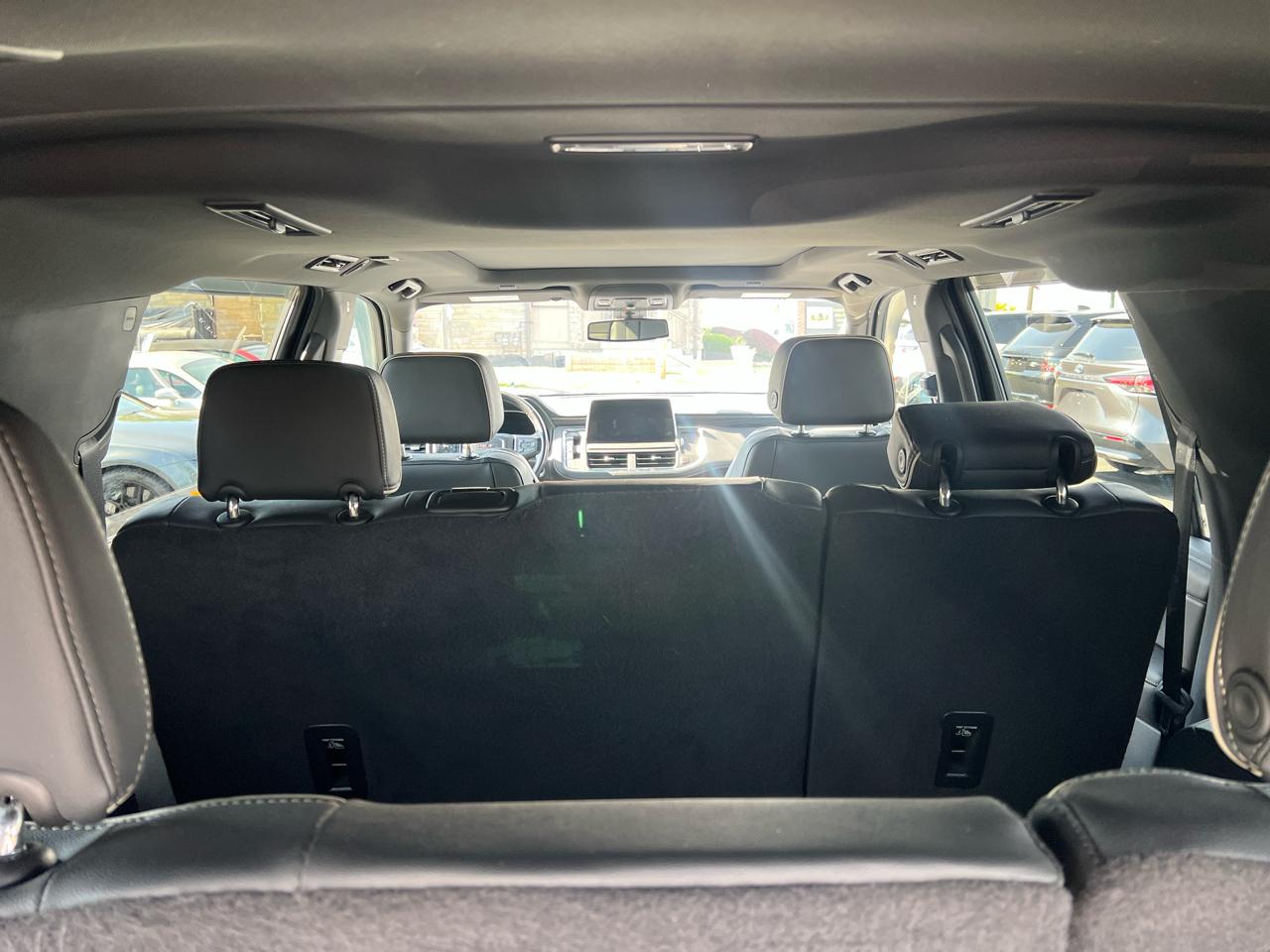 GMC Yukon XL 4WD 4dr SLT 2022