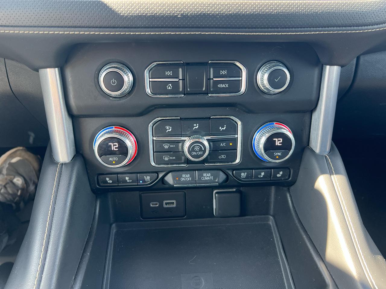 GMC Yukon XL 4WD 4dr SLT 2022