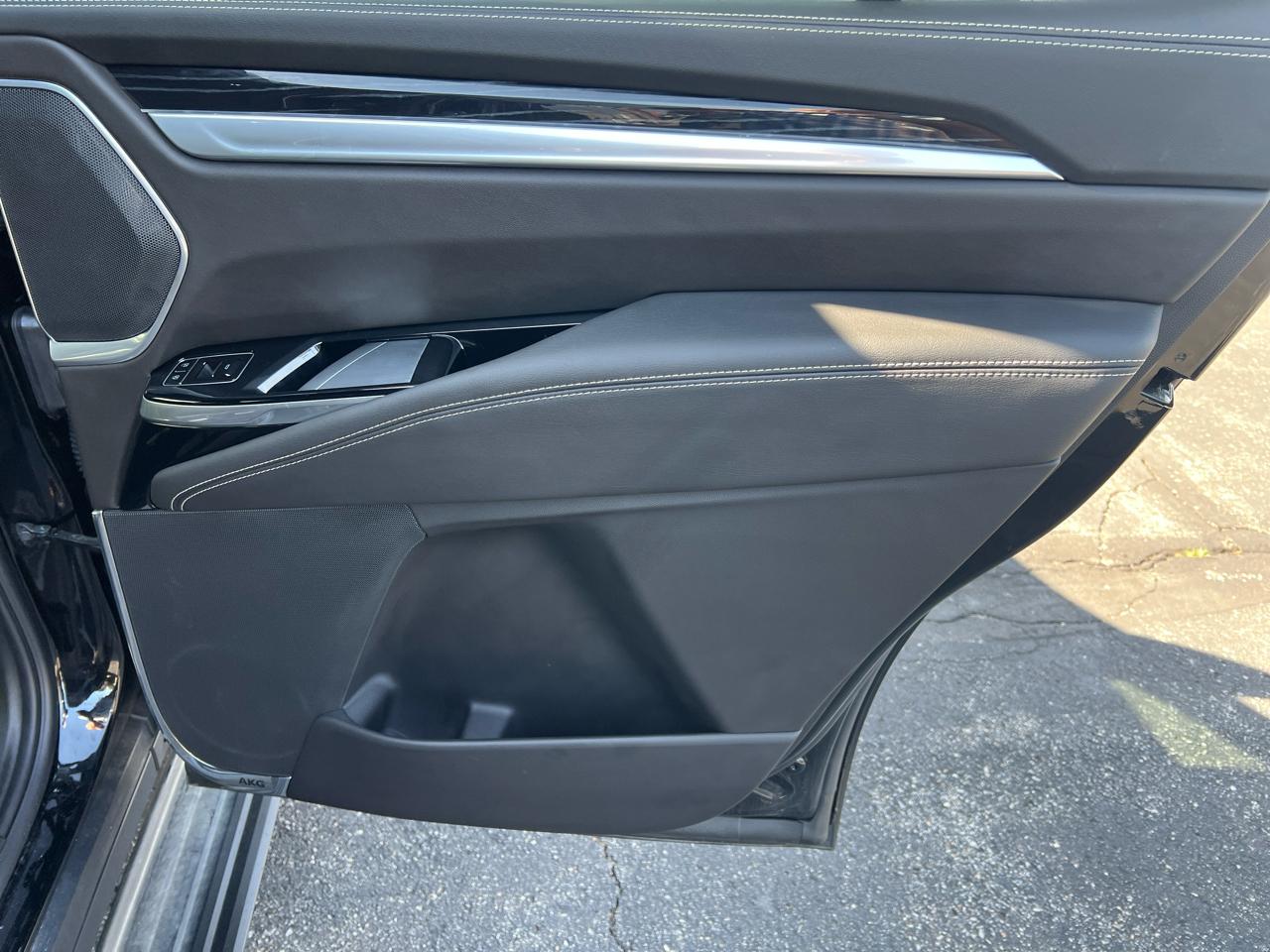 Cadillac Escalade 4WD 4dr Sport 2025