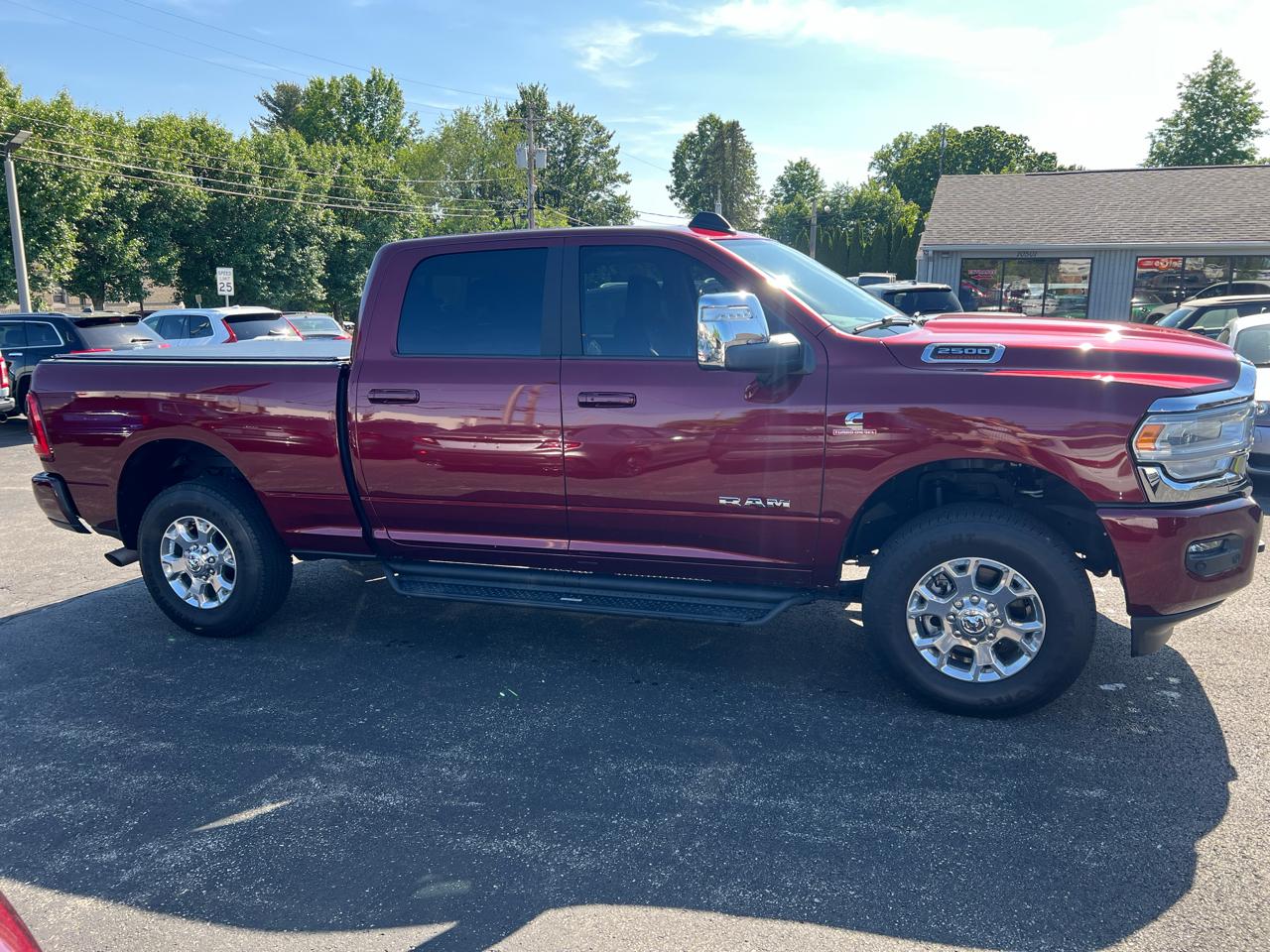 RAM 2500 Laramie 4x4 Crew Cab 6'4" Box 2023