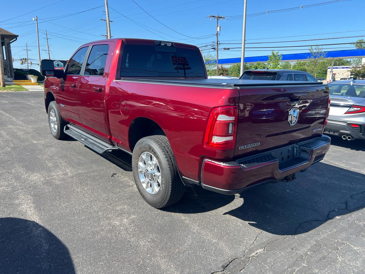 RAM 2500 Laramie 4x4 Crew Cab 6'4" Box 2023