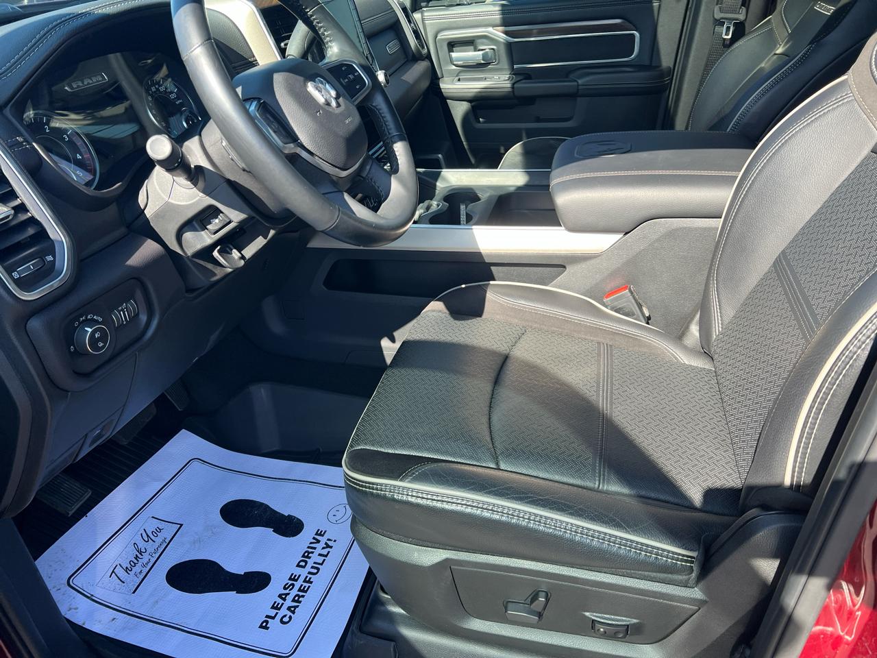 RAM 2500 Laramie 4x4 Crew Cab 6'4" Box 2023