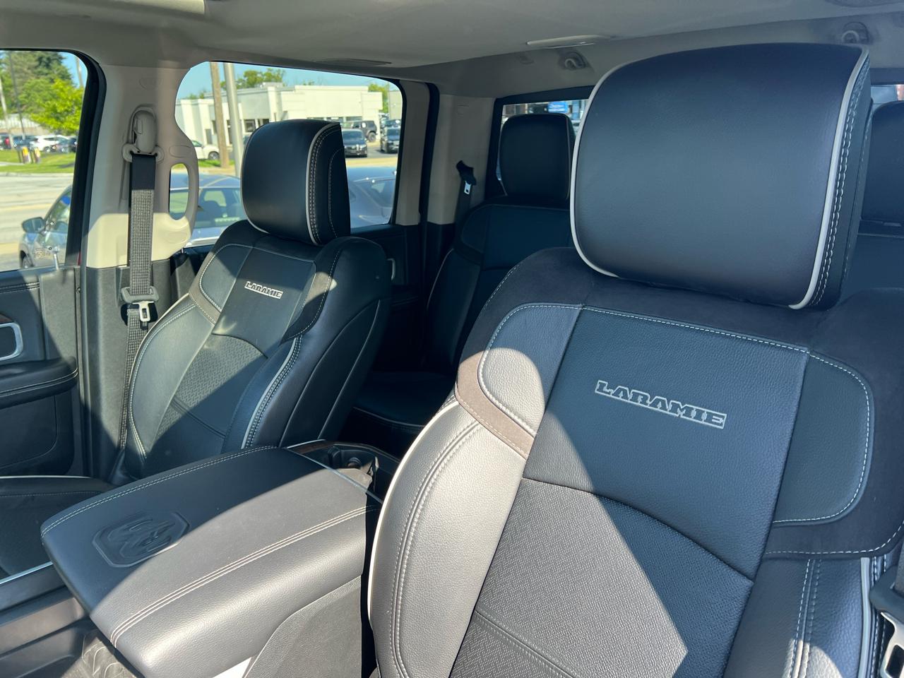 RAM 2500 Laramie 4x4 Crew Cab 6'4" Box 2023