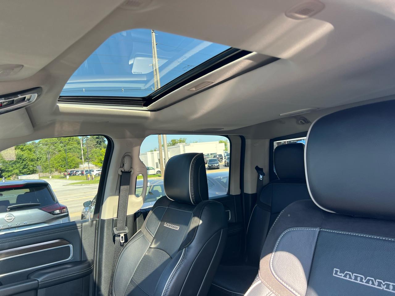 RAM 2500 Laramie 4x4 Crew Cab 6'4" Box 2023