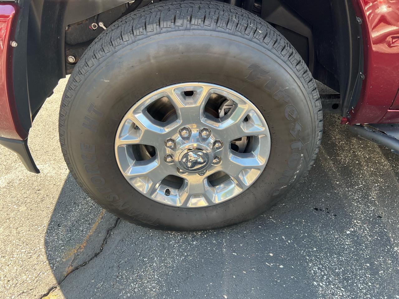 RAM 2500 Laramie 4x4 Crew Cab 6'4" Box 2023