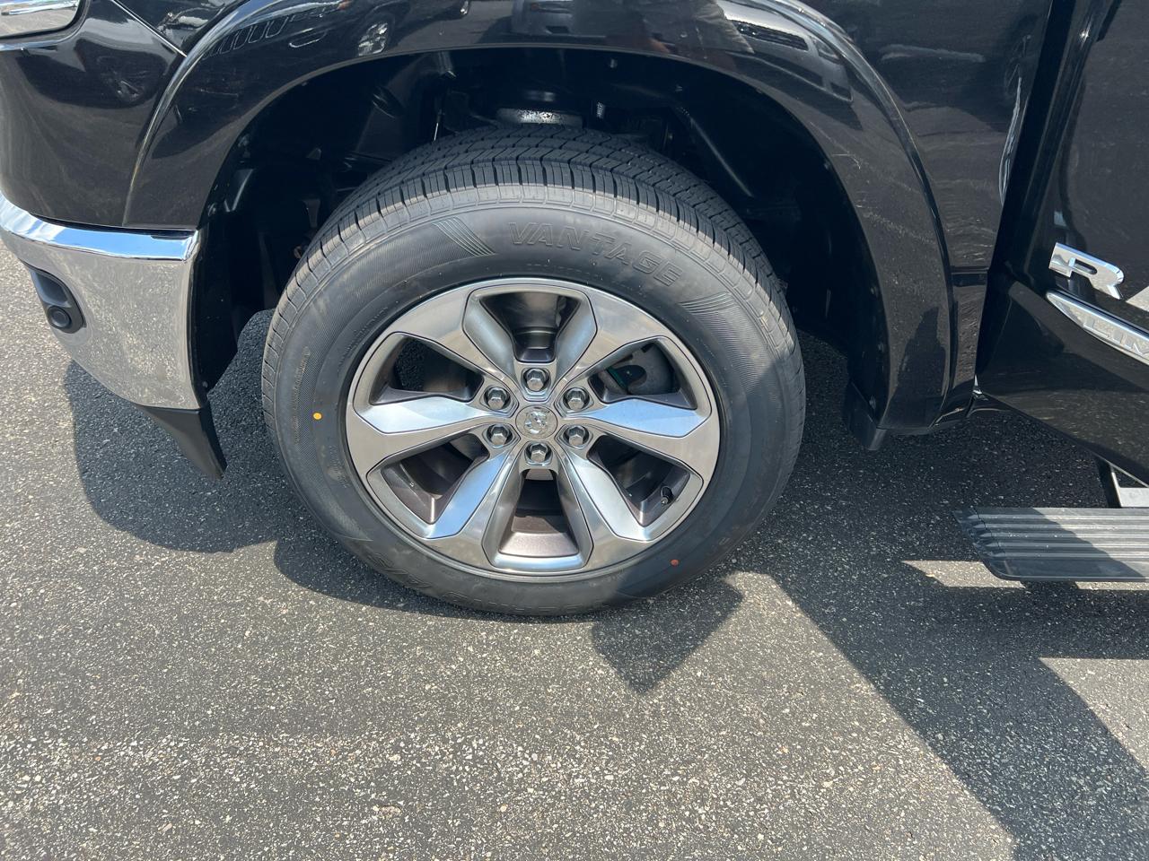 RAM 1500 Limited 4x4 Crew Cab 5'7" Box 2019