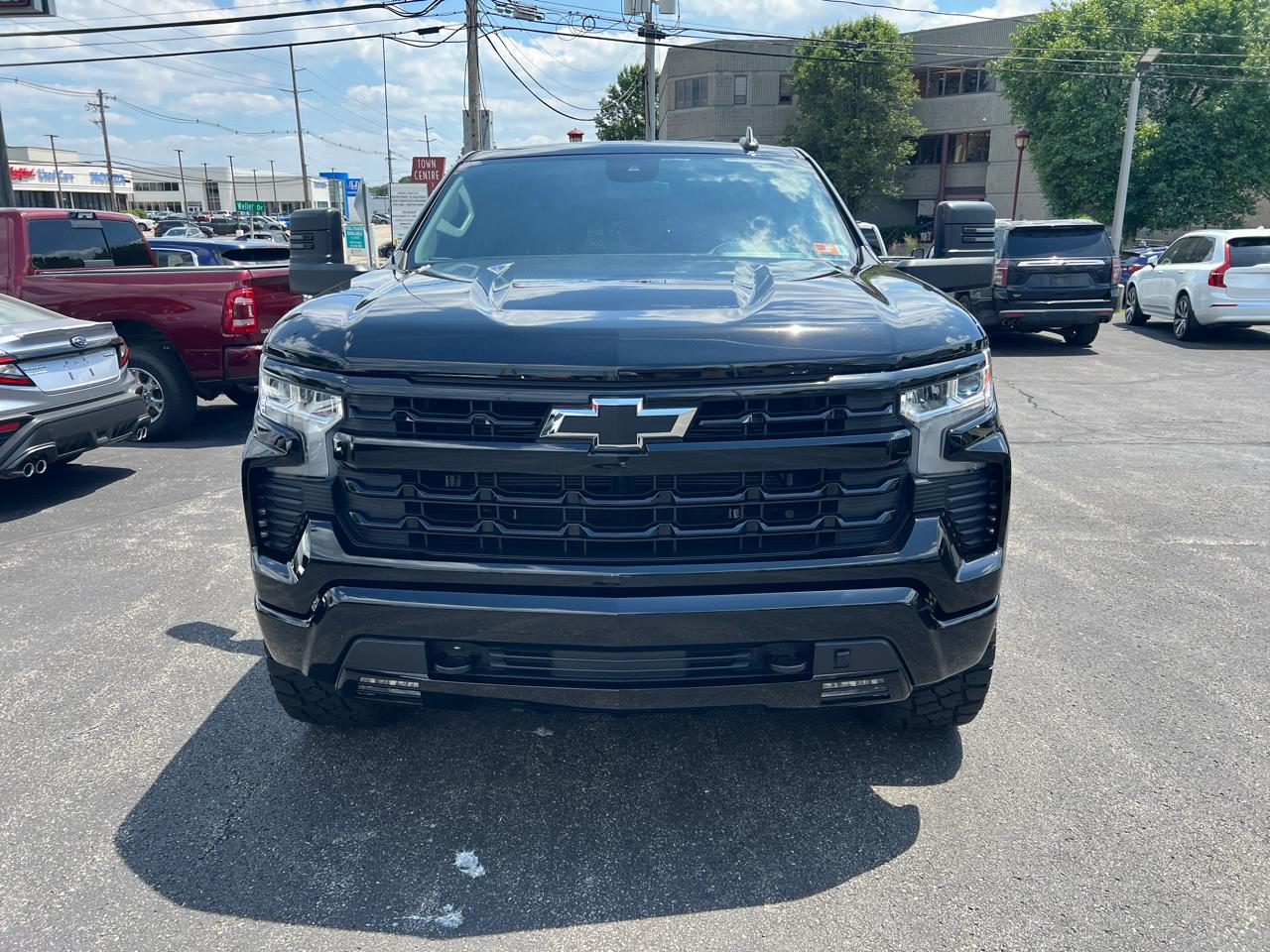 Chevrolet Silverado 1500 4WD Crew Cab 147" RST 2024