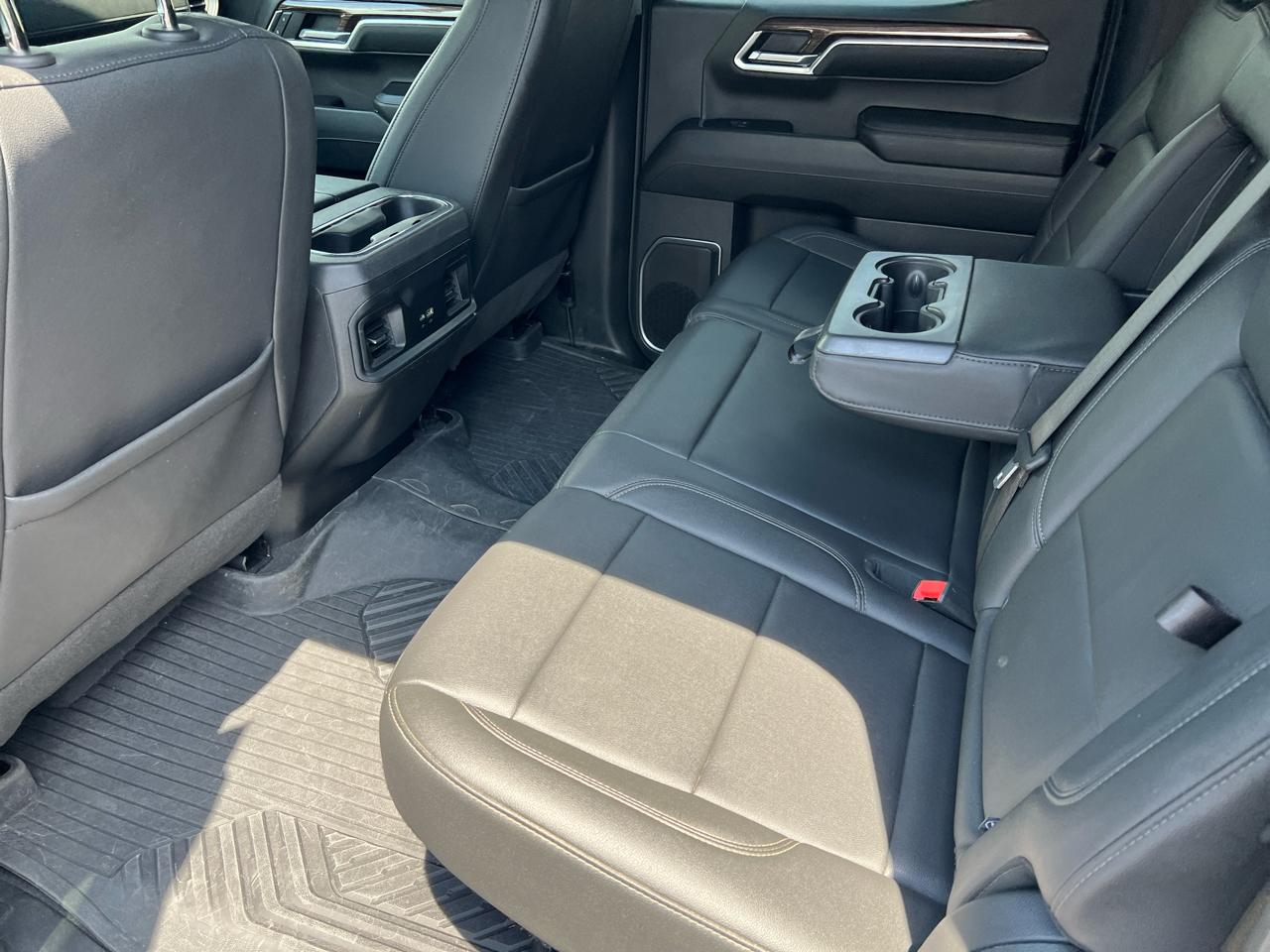 Chevrolet Silverado 1500 4WD Crew Cab 147" RST 2024