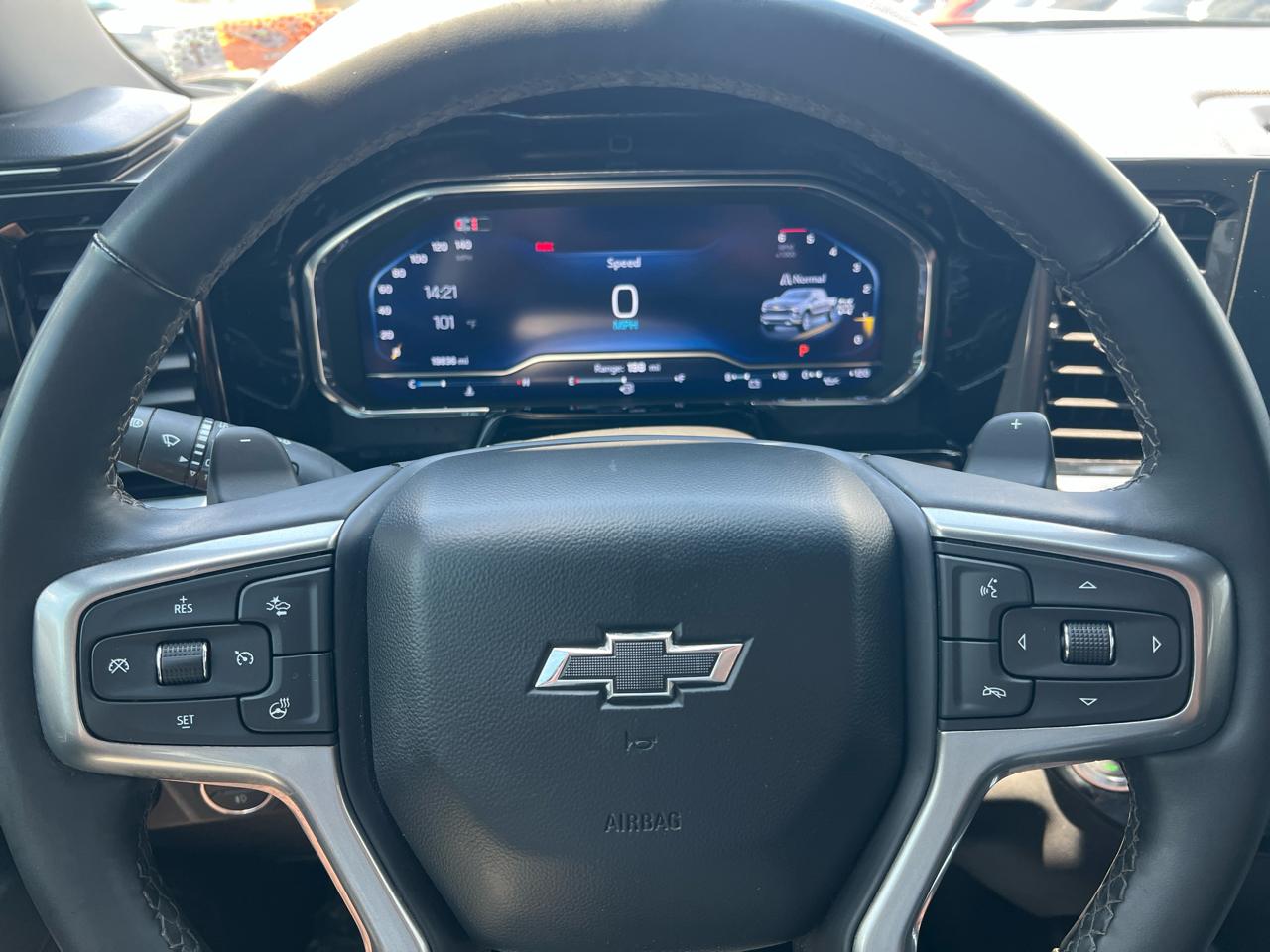 Chevrolet Silverado 1500 4WD Crew Cab 147" RST 2024