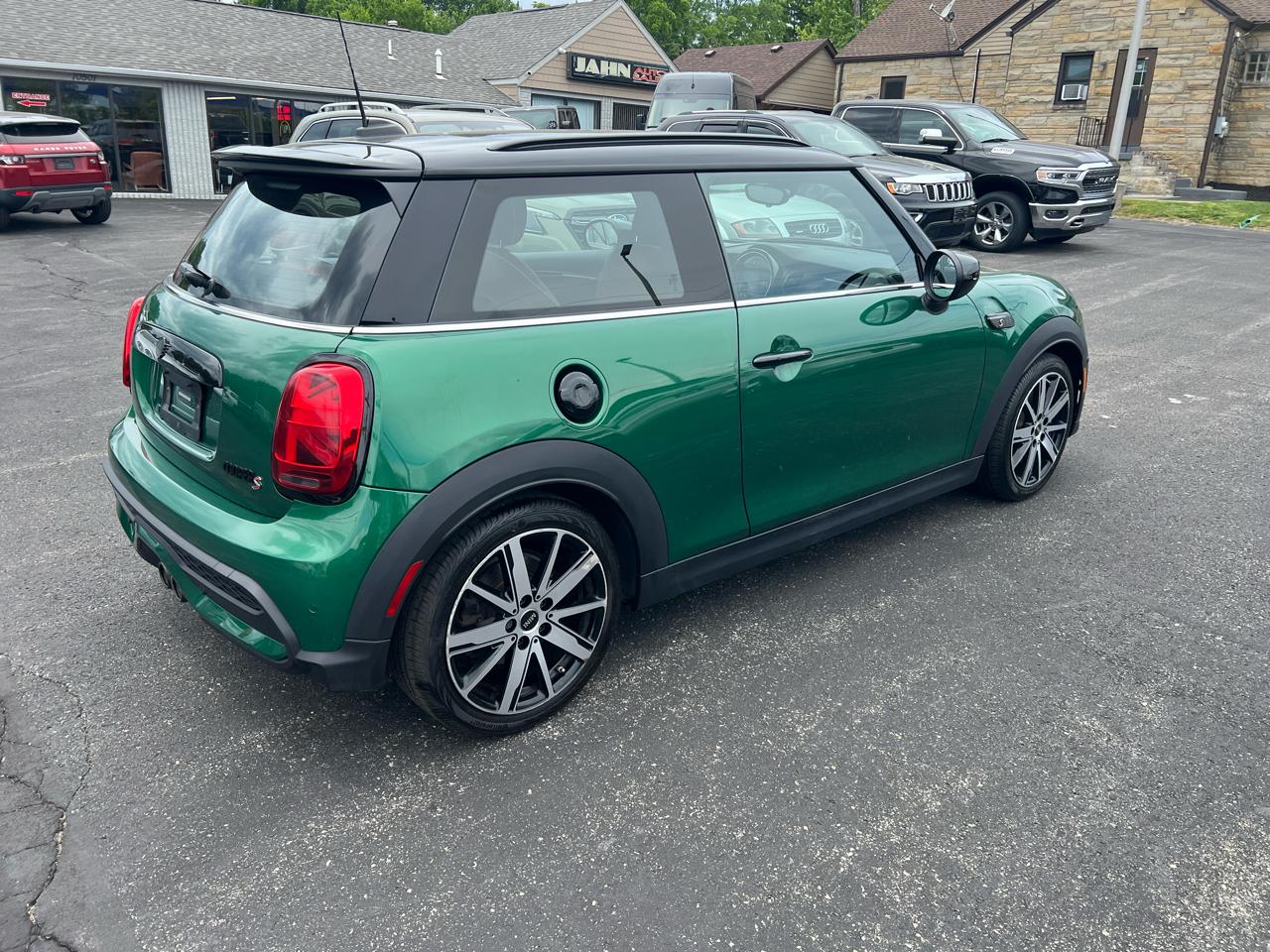 MINI Hardtop 2 Door Cooper S FWD 2022