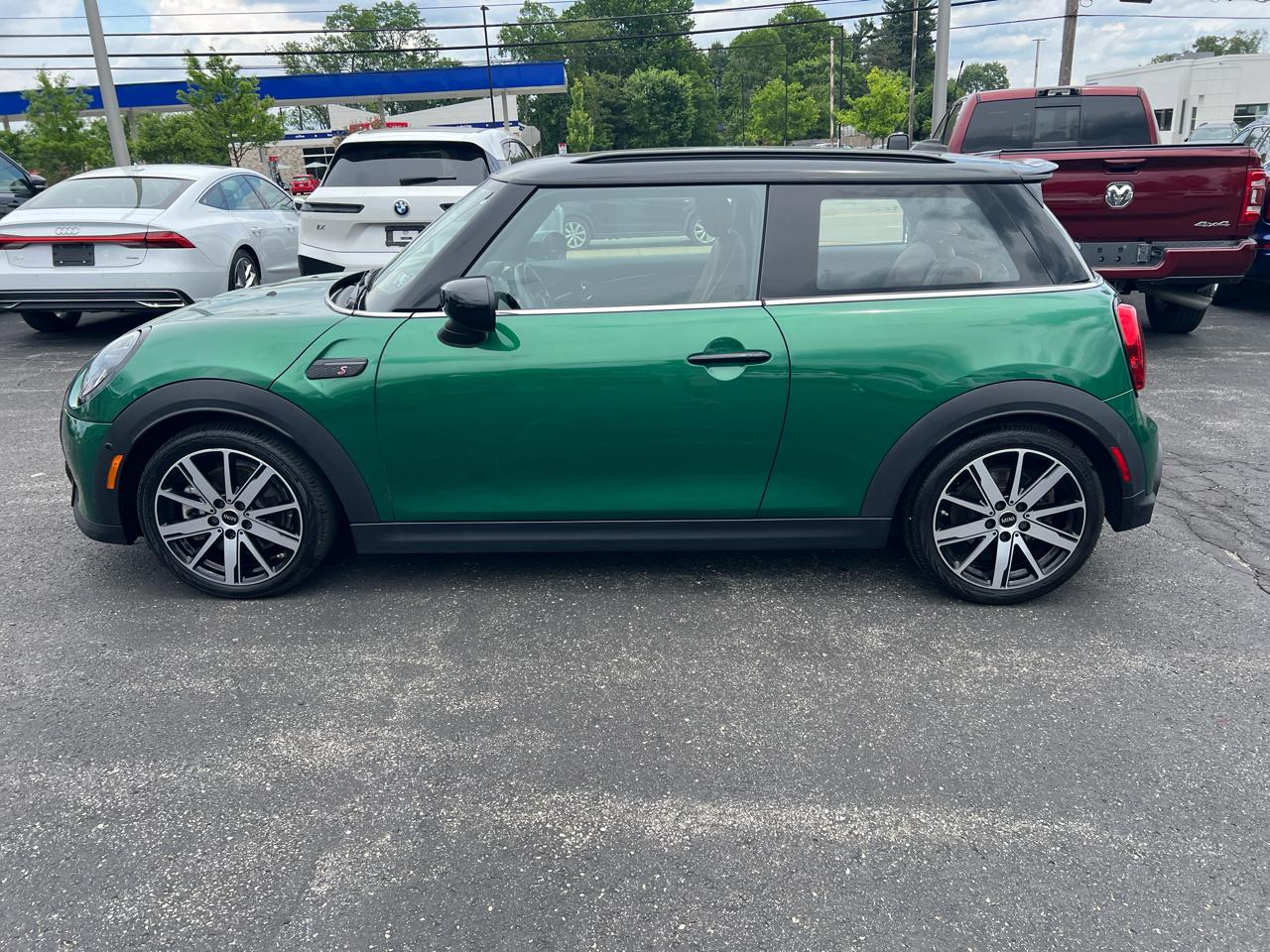 MINI Hardtop 2 Door Cooper S FWD 2022