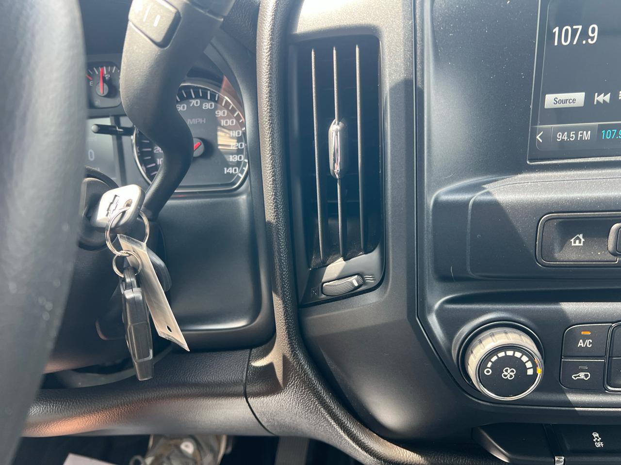 Chevrolet Silverado 1500 4WD Reg Cab 133.0" Work Truck 2018