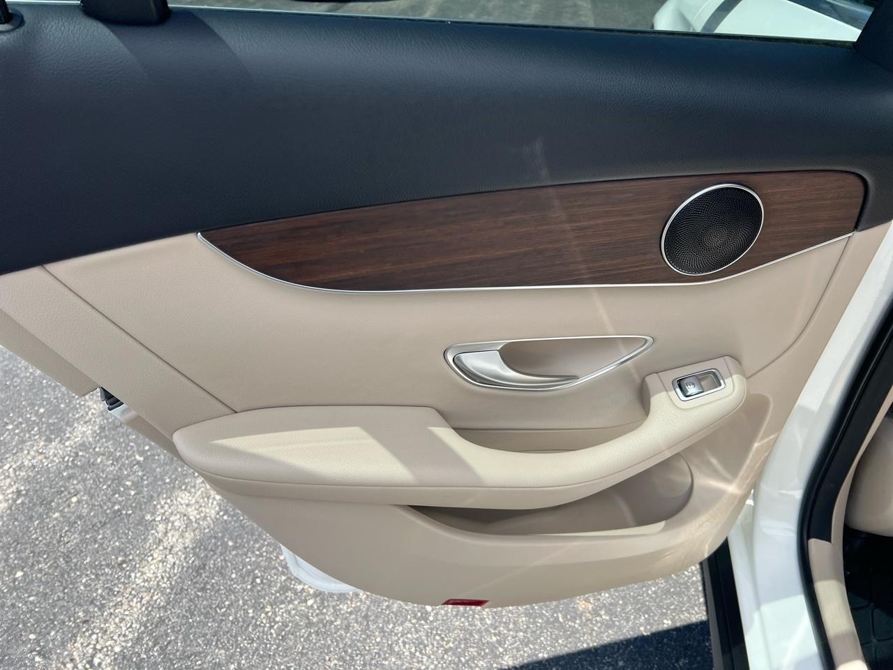 Mercedes-Benz GLC GLC 300 4MATIC SUV 2022