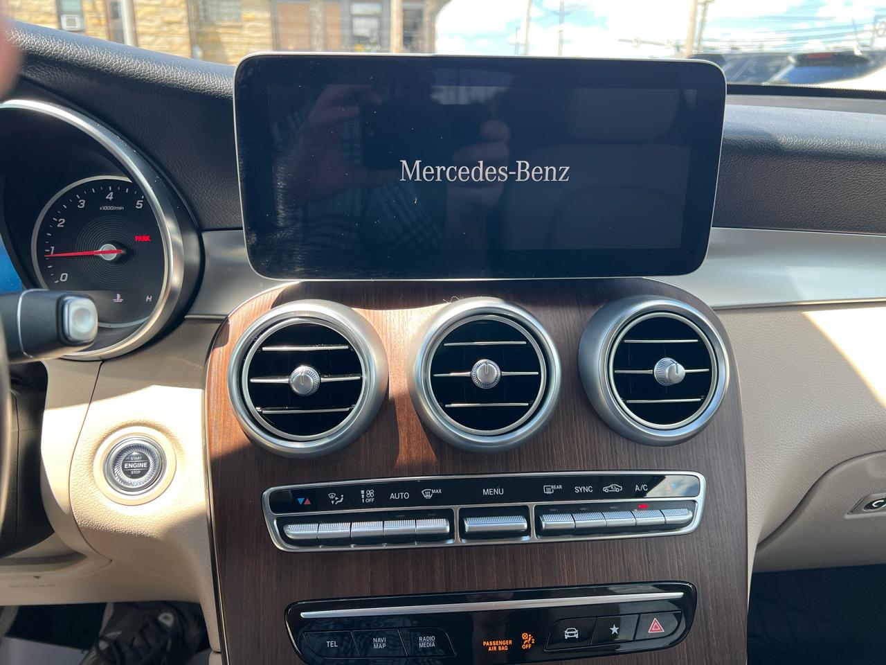 Mercedes-Benz GLC GLC 300 4MATIC SUV 2022